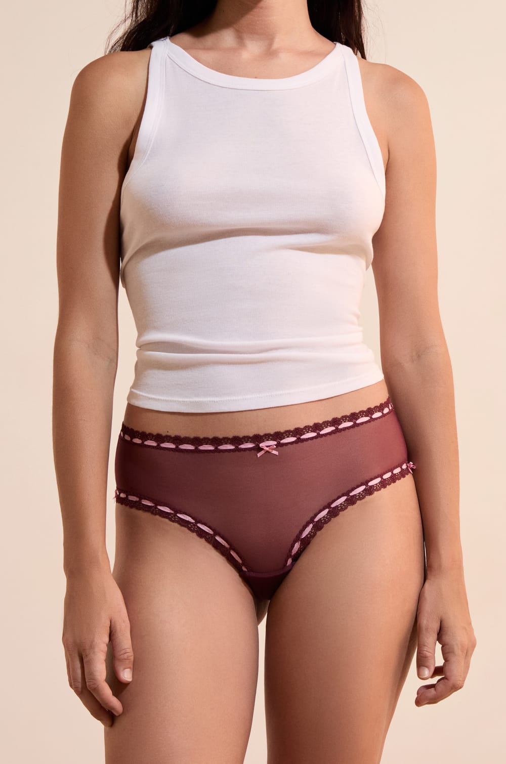 Hipster en dentelle;${refinementColor}