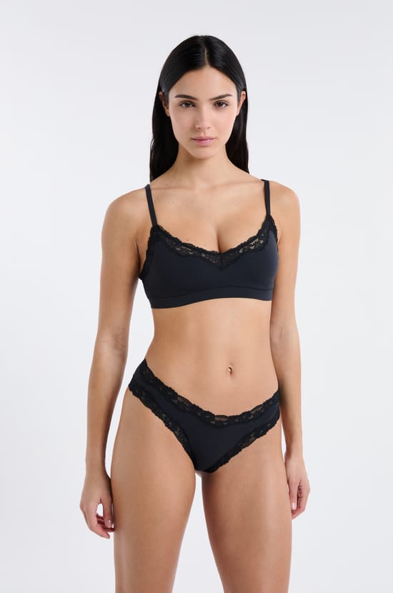 Culotte en microfibre et dentelle;${refinementColor}