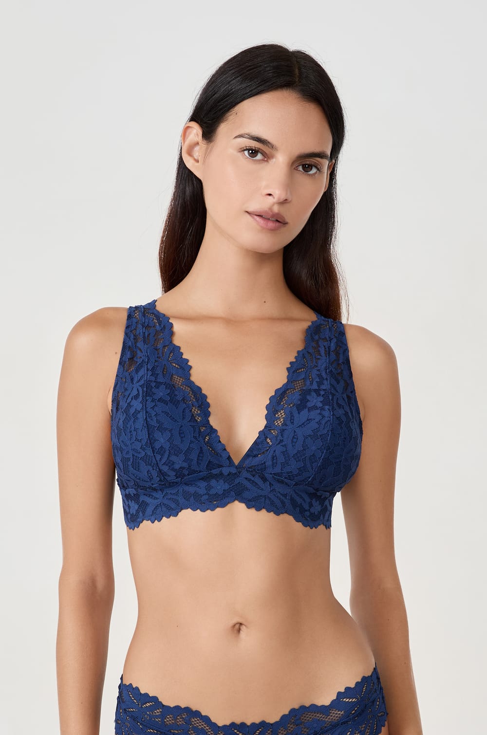 Soutien-gorge N.8 - Le triangle sans armatures;${refinementColor}