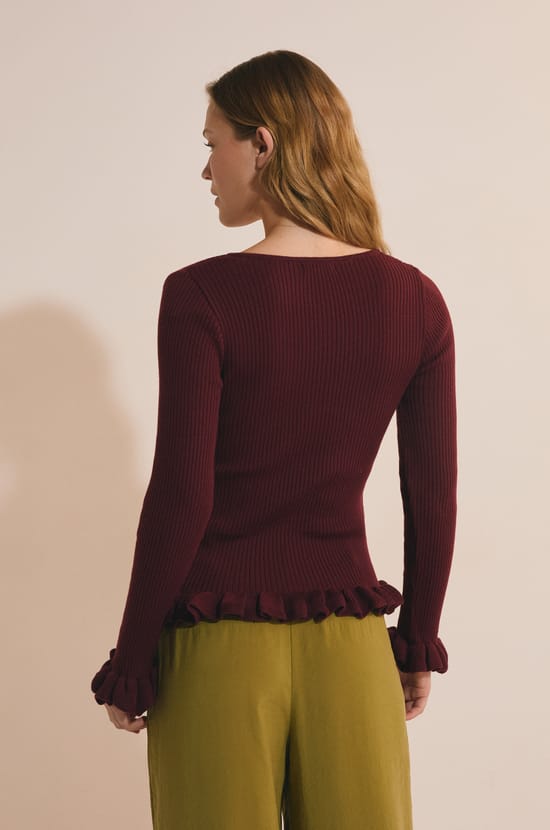 Pull col V avec d&eacute;tails manches;${refinementColor}