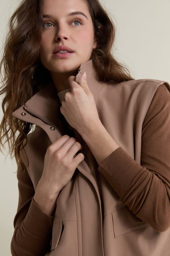 Sleeveless High Neck Jacket;${refinementColor}