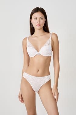 Lace Brief;${refinementColor}