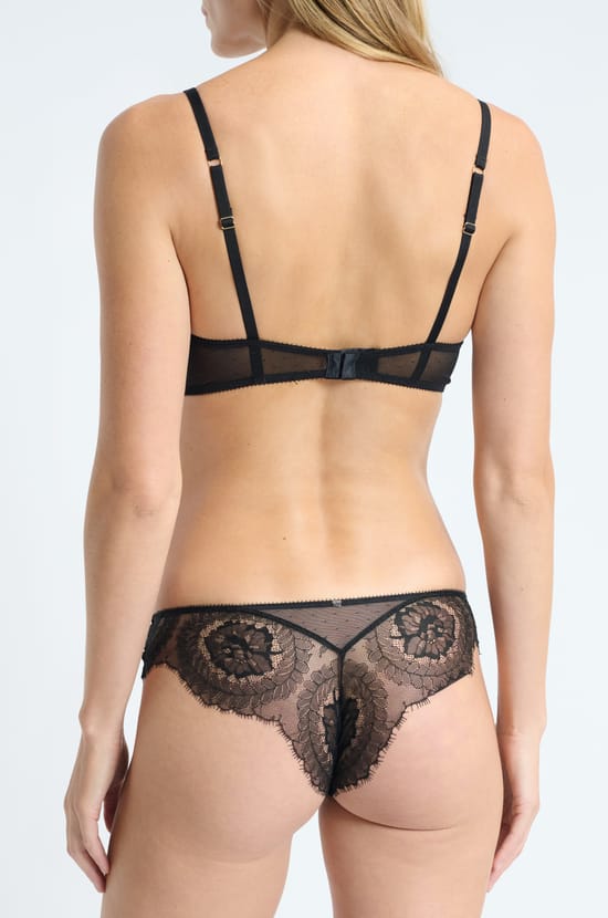 Hipster en dentelle;${refinementColor}