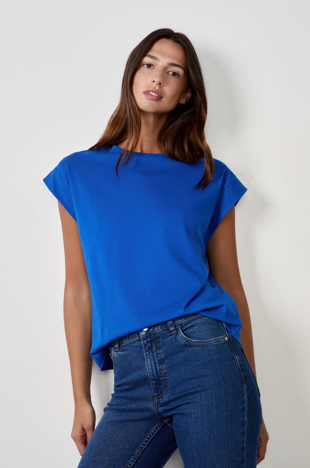 100% cotton round neck T-shirt;${refinementColor}