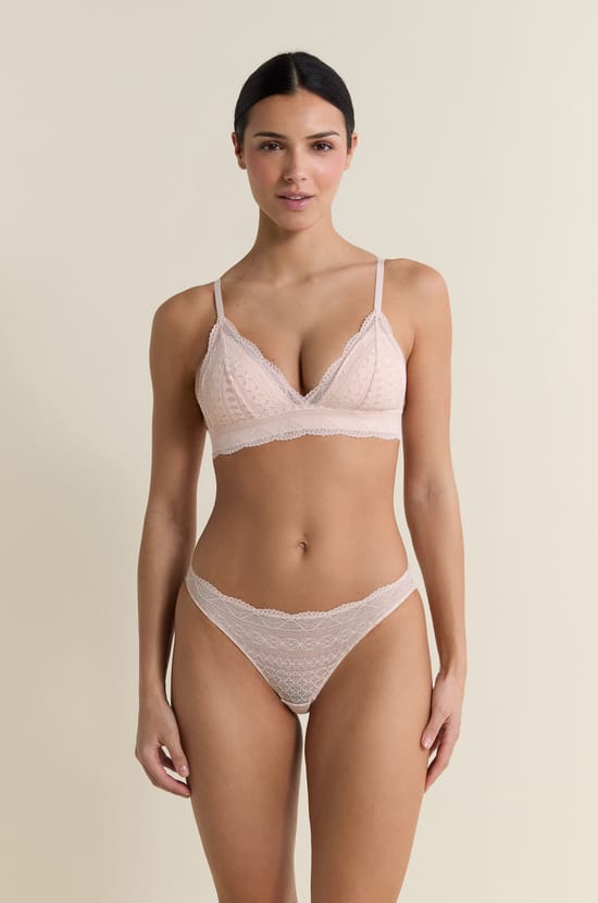 Soutien-gorge N.8 - Le triangle sans armatures;${refinementColor}