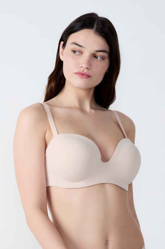 Strapless lightly lined bra with removable straps, cup C-E;${refinementColor}