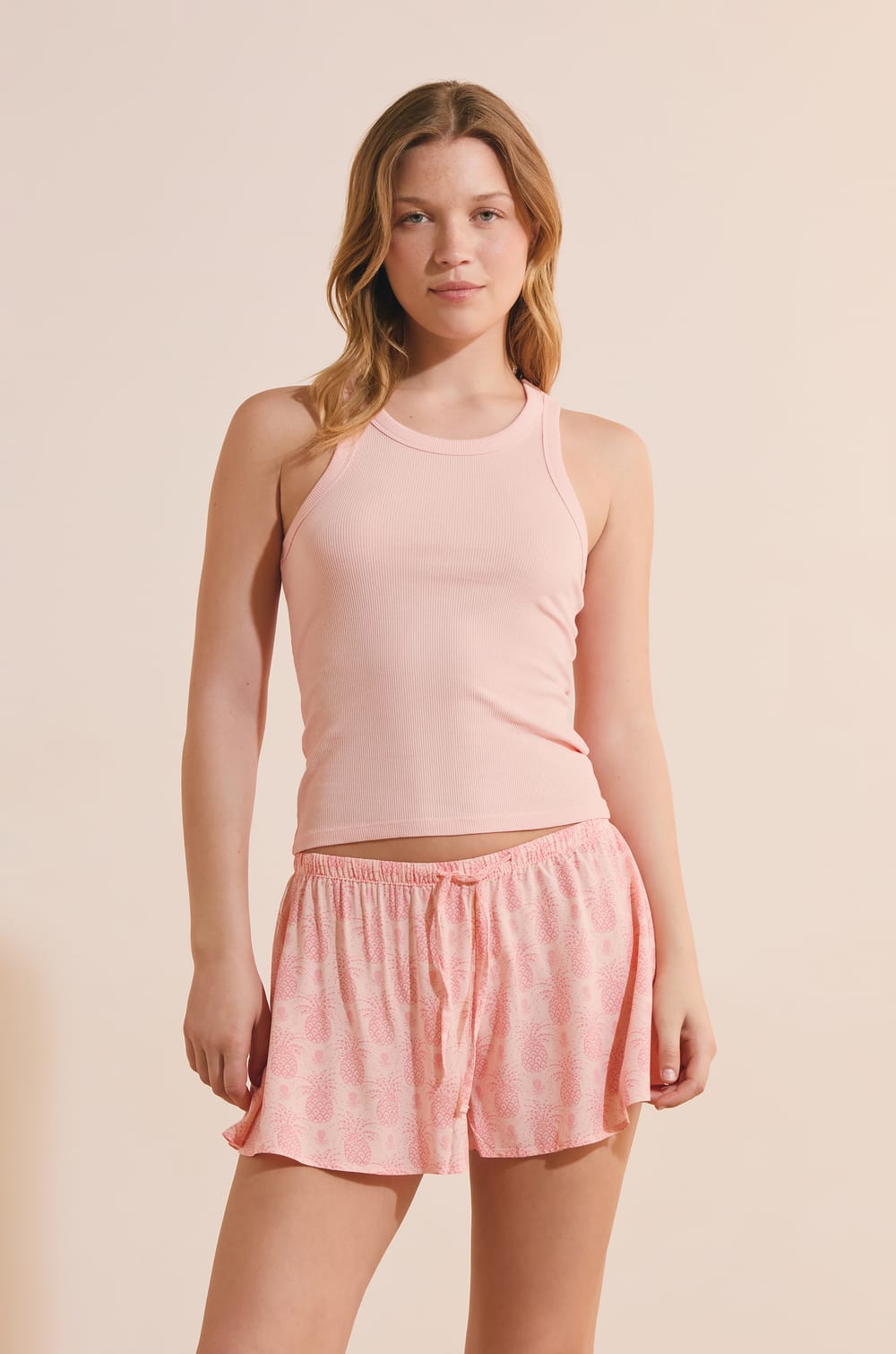 Top de pijama sin mangas con cuello redondo y algod&oacute;n;${refinementColor}