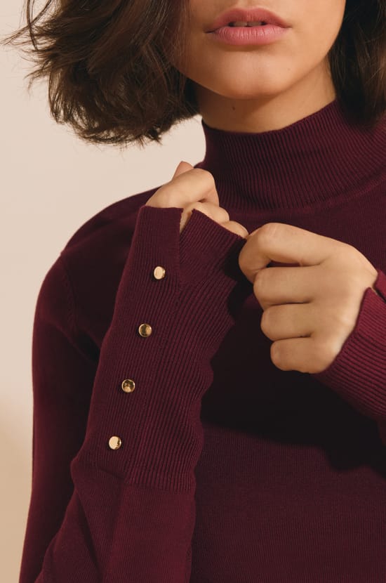 Pull en maille fine &agrave; manches mi-longues;${refinementColor}
