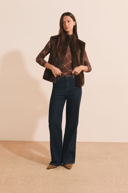 Gilet sans manches en fausse fourrure;${refinementColor}
