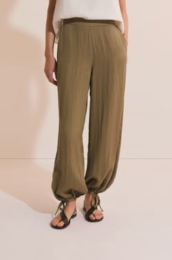 Pantalon bouffant;${refinementColor}