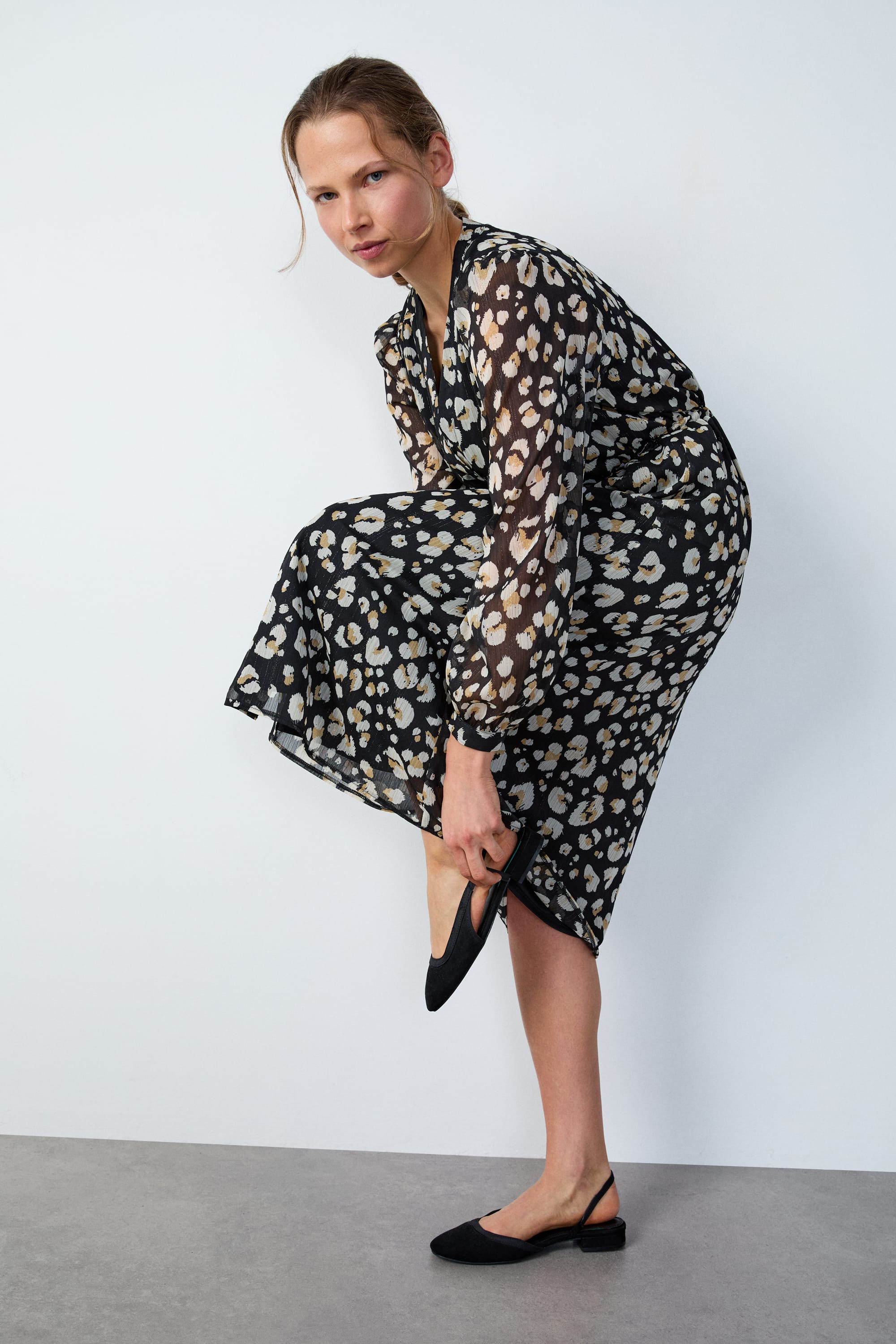 Robe fluide longue imprimée effet lamé