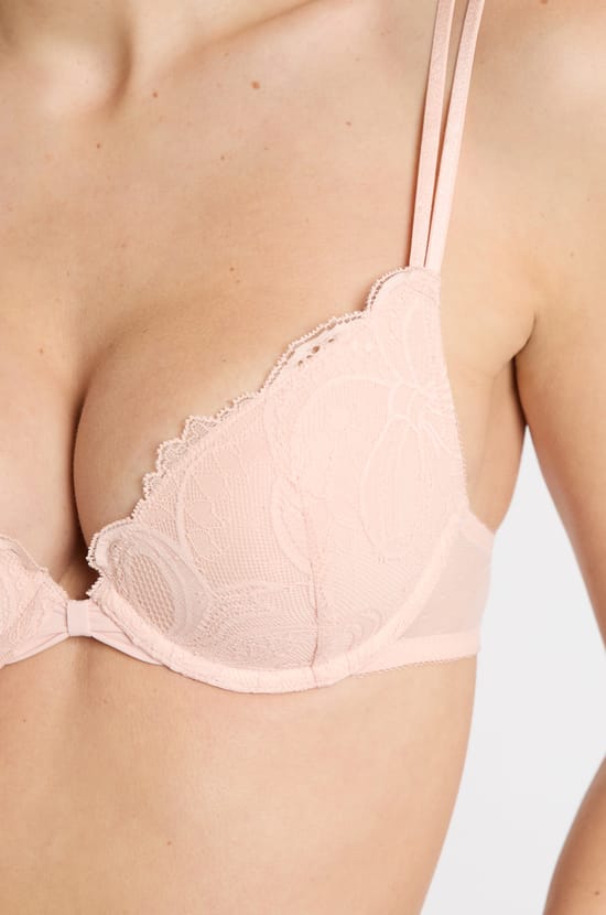 Classic Lace Bra;${refinementColor}