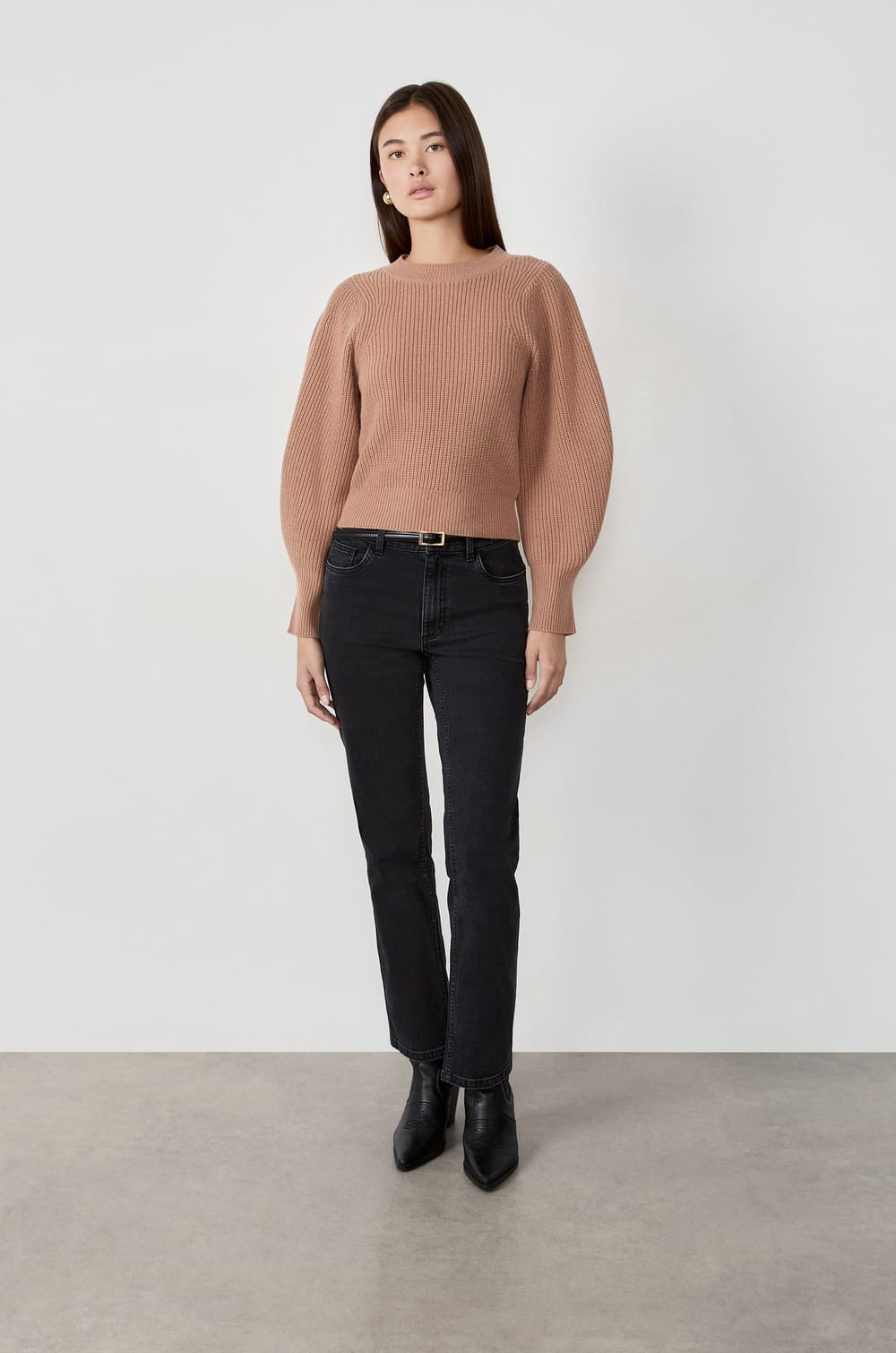 Pull à manches bouffantes;${refinementColor}