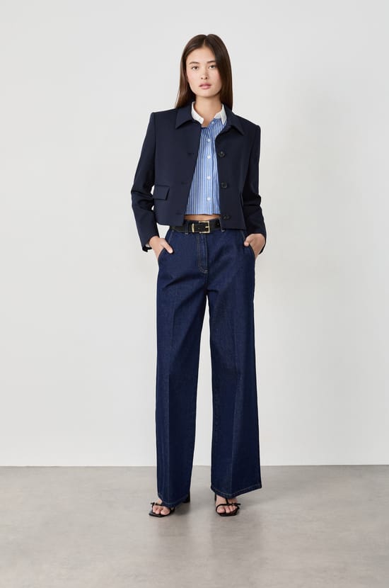 Veste de tailleur courte;${refinementColor}