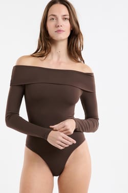 Body épaules dénudées;${refinementColor}