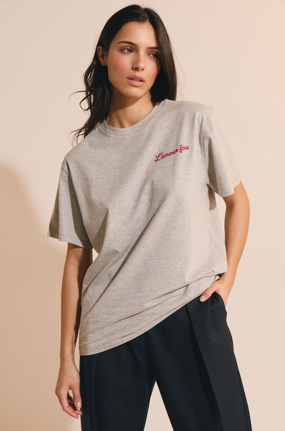 T-shirt manches courtes avec coton avec &eacute;criture;${refinementColor}