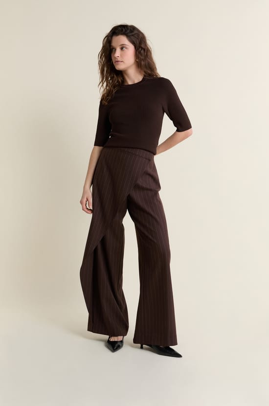 Pull &agrave; manches courtes en maille;${refinementColor}