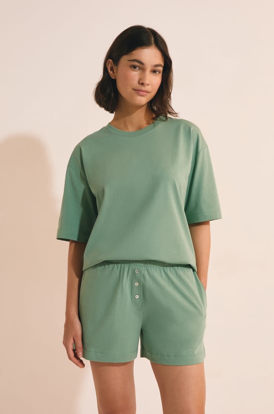 Pantal&oacute;n corto de pijama boyfriend de algod&oacute;n ;${refinementColor}