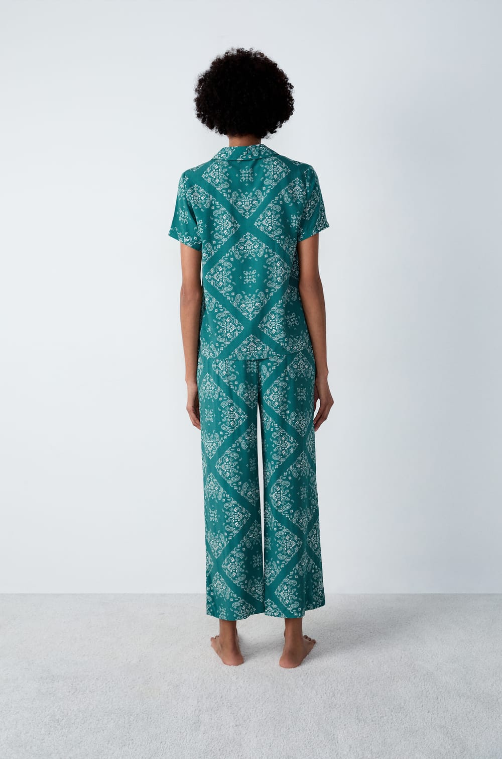 Camisa de pijama estampada de manga corta;${refinementColor}