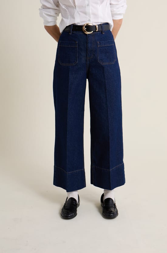 Jean droit &agrave; poches avant;${refinementColor}