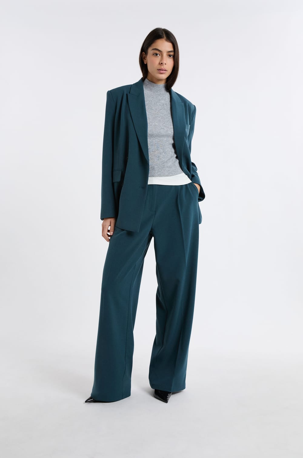 Pantalon de tailleur large;${refinementColor}