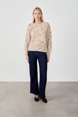 Round Neck Sweater;${refinementColor}