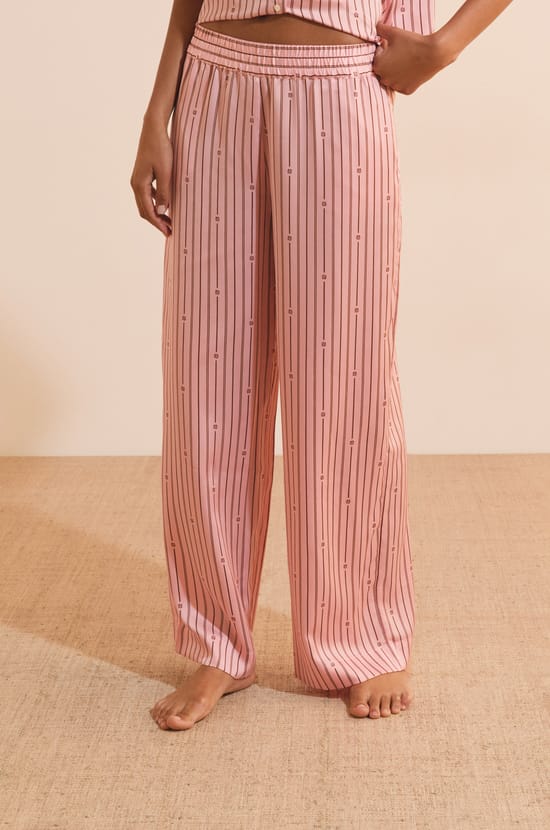 Pantalon satin&eacute; &agrave; rayures;${refinementColor}