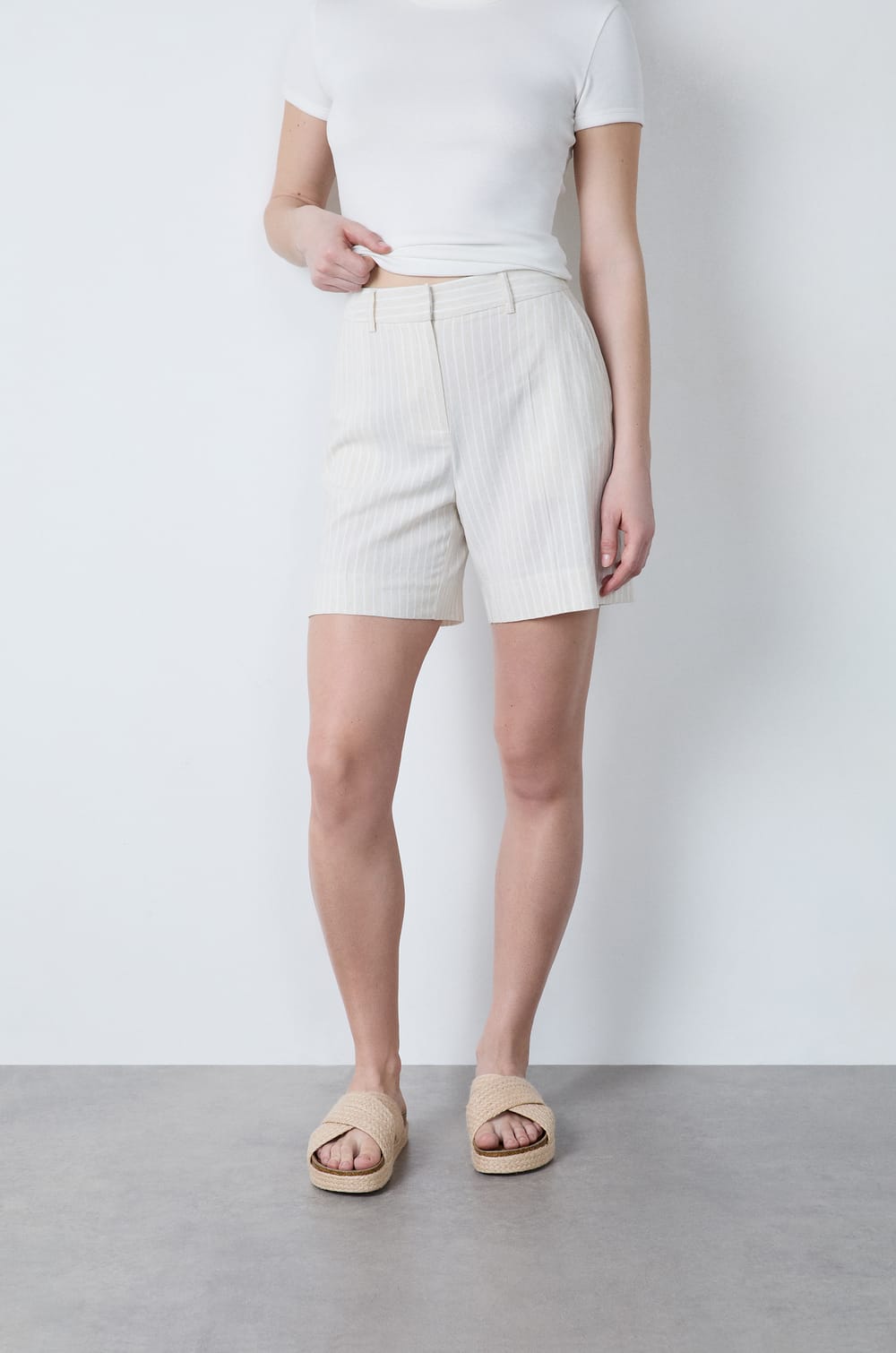 Striped Bermuda shorts;${refinementColor}