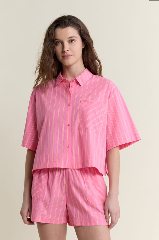 Chemise manches courtes de pyjama &agrave; rayures avec coton;${refinementColor}