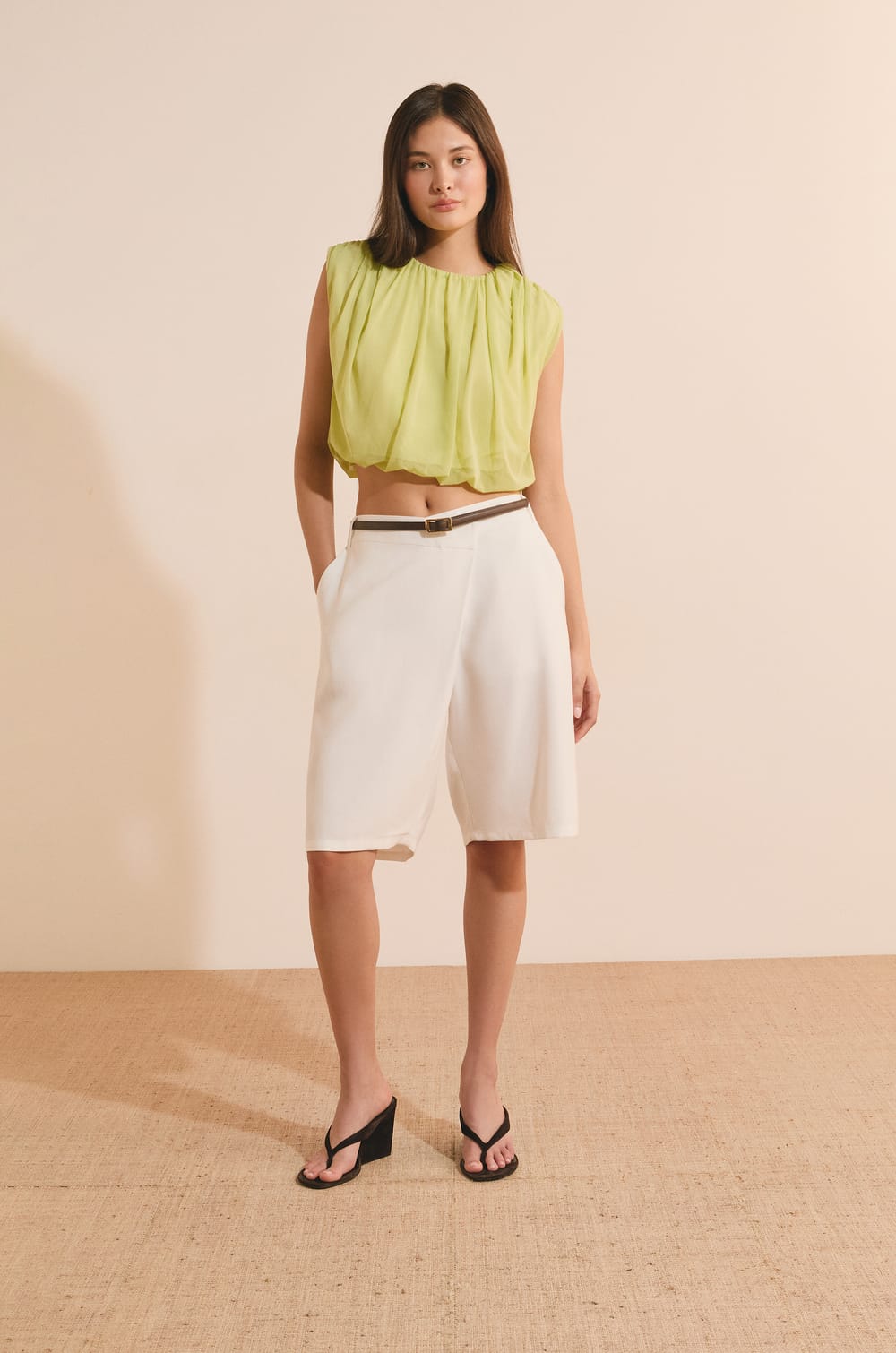 Pantal&oacute;n corto tipo bermuda;${refinementColor}