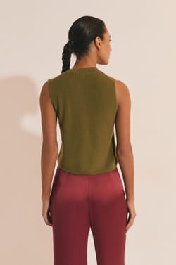 Cardigan sans manches;${refinementColor}