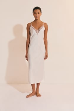 Nuisette longue satin&eacute;e;${refinementColor}