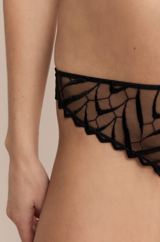 Embroidered Tanga;${refinementColor}