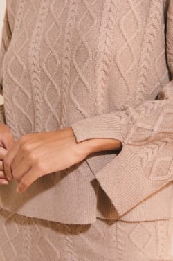 Pull en maille;${refinementColor}
