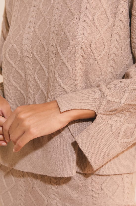 Pull en maille;${refinementColor}