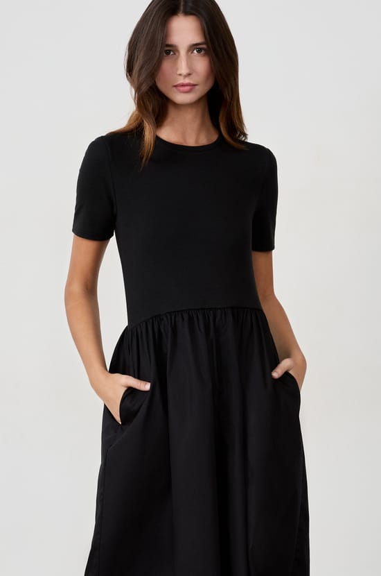 Robe longue manches courtes;${refinementColor}