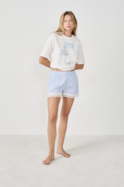 Short de pyjama avec dentelle;${refinementColor}