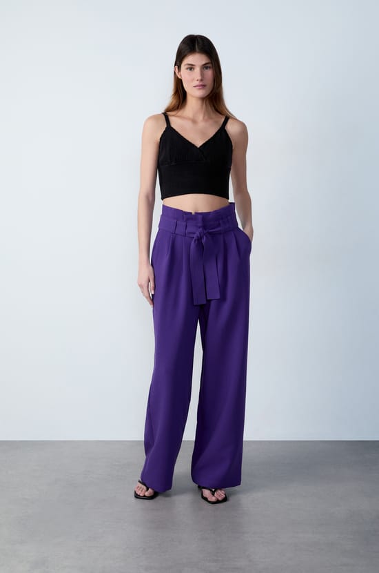 Pantalon large &agrave; nouer;${refinementColor}