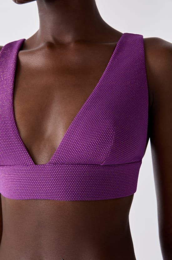 Triangle haut de maillot de bain brillant;${refinementColor}