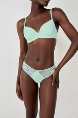 Tanga de encaje;${refinementColor}