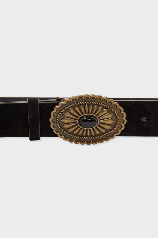 Leather belt;${refinementColor}