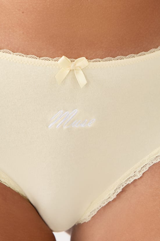 Shorty en coton brodé;${refinementColor}