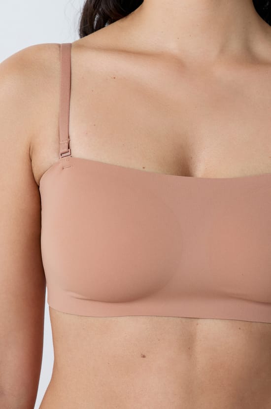 Microfibre Strapless Bra with Removable Straps;${refinementColor}