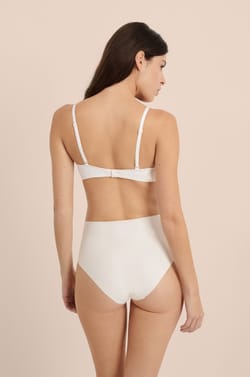 Wireless lightly lined microfibre bra;${refinementColor}