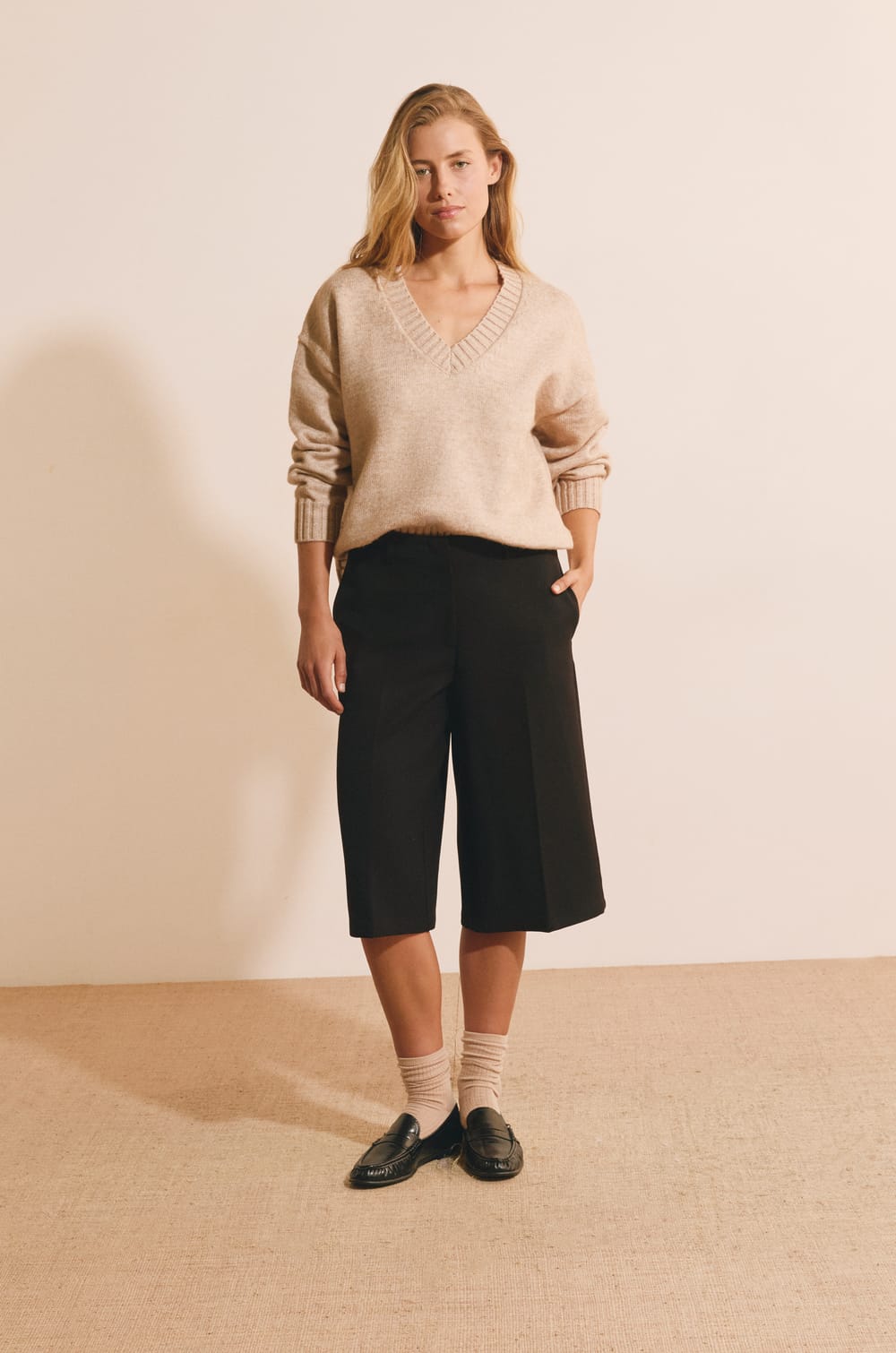 Pull manches longues &agrave; col V;${refinementColor}