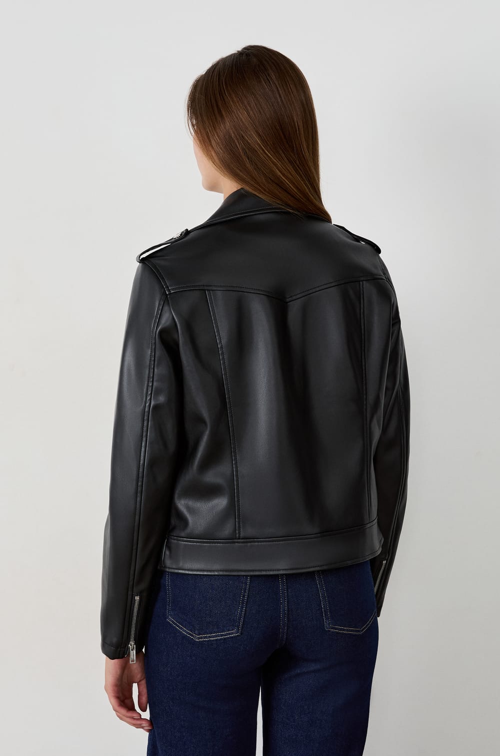 Veste courte en simili cuir;${refinementColor}