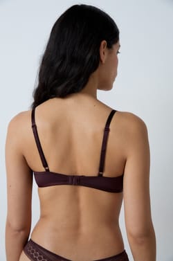  Sujetador sin relleno;${refinementColor}