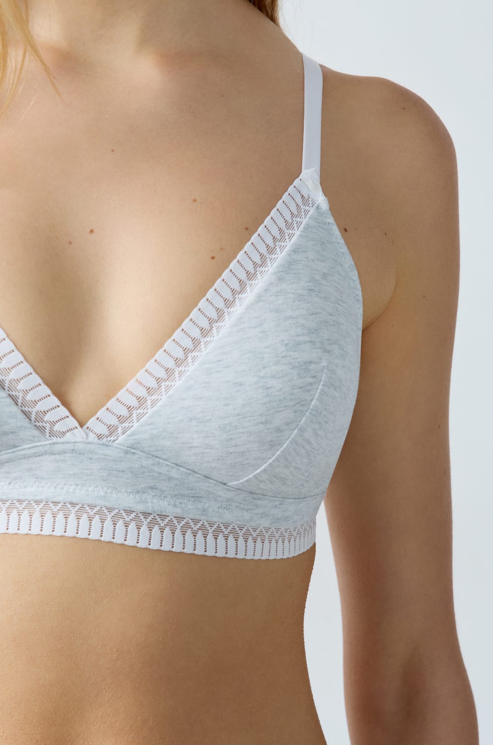 Cotton Wireless Triangle Bra;${refinementColor}