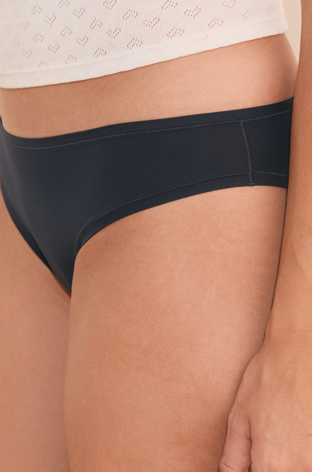 Culotte en microfibre;${refinementColor}