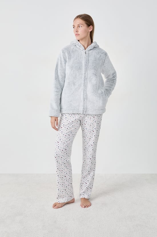 3-Piece Pajamas;${refinementColor}